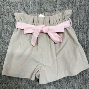 The Beaufort Bonnet Company High Waist Gray Shorts with Pink Bow